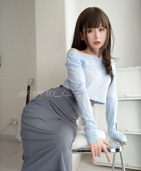 日韩抹油美女劲爆热舞_电影未删减版
