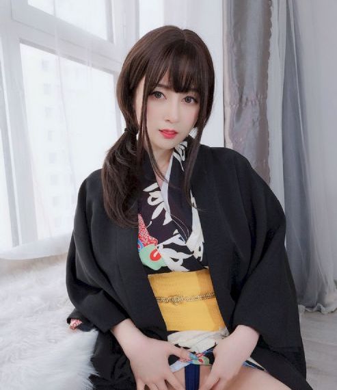 欧美狼人出没_无删减在线播放