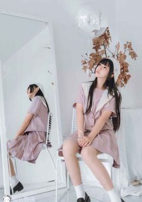 欧美女人下面_HD完整版观看