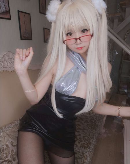 欧美美女秀恩爱视频_完整版BD高清中字