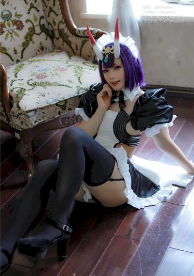 欧美眼妆妆图片_1080在线手机播放