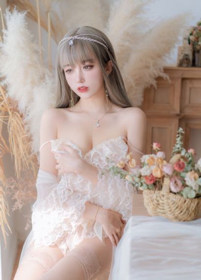 欧美比基尼热舞高清_BD国语高清电影在线