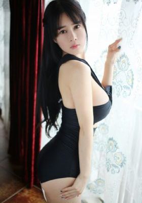 欧美男士耳钉_超清高清在线观看