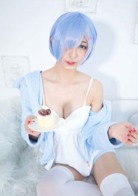 欧美小萝莉直播视频_剧情片影视在线观看